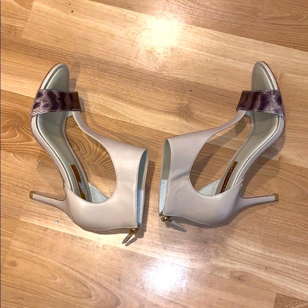 BCBGMaxaZria gladiator tan pumps size 8.5 EUC